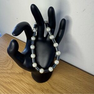 Hematite & Glass Pearls Elastic Bracelet